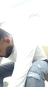 ListedLoin online show from March 18, 2025, 10:15 pm