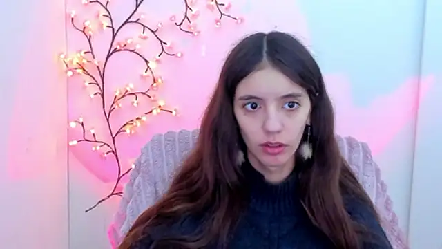 Snapshot of Aishell_ chatting on December 21, 2025, 6:48 am Aishell online show from December 21, 2025, 6:48 am