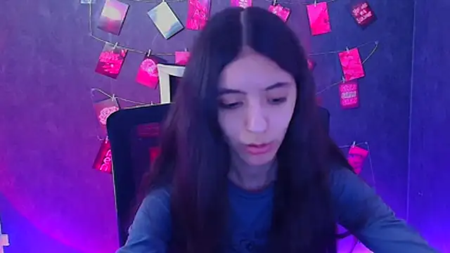 Aishell  online show from April 13, 2026, 11:36 am