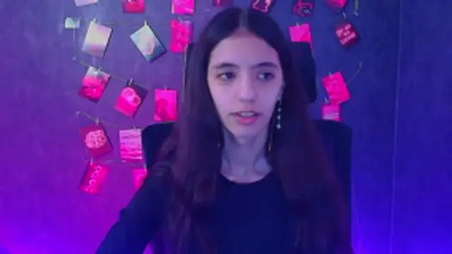 Aishell  online show from April 19, 2026, 5:30 am