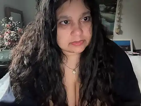 MelanieFawker online show from November 7, 2025, 2:54 pm