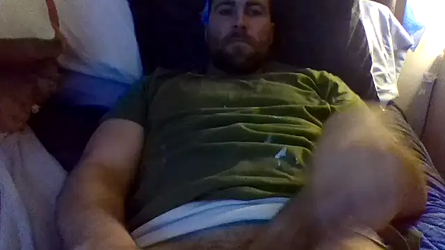 Snapshot of jwiththethickone413 chatting on March 18, 2025, 4:40 am jwiththethickone413 online show from March 18, 2025, 4:40 am