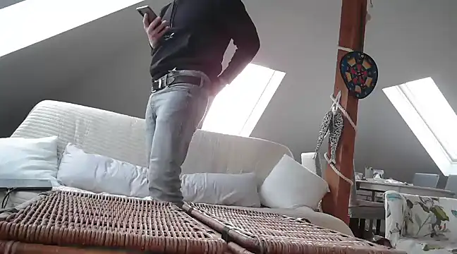 Snapshot of maxmueller321 chatting on February 8, 2025, 3:00 pm maxmueller321 online show from February 8, 2025, 3:00 pm