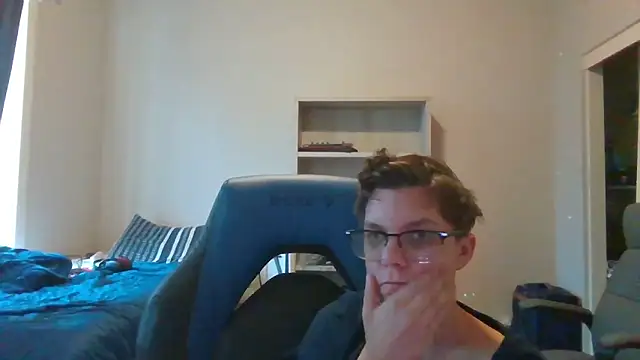 Snapshot of KaliSnow199623 chatting on September 10, 2025, 12:42 am KaliSnow199623 online show from September 10, 2025, 12:42 am