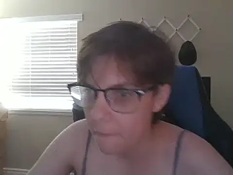 Snapshot of KaliSnow199623 chatting on February 4, 2025, 9:10 pm KaliSnow199623 online show from February 4, 2025, 9:10 pm