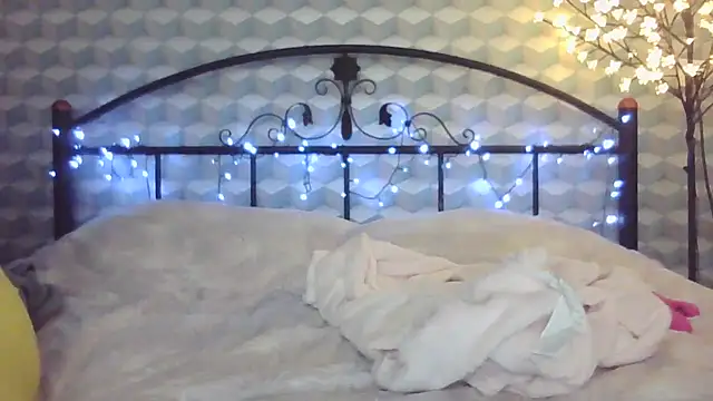 Snapshot of _Leslyy_Solo_1 chatting on January 27, 2025, 11:54 am Leslyy Solo 1 online show from January 27, 2025, 11:54 am
