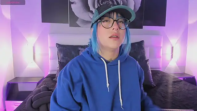 Snapshot of sofi_bakerr chatting on October 18, 2025, 11:34 am sofi bakerr online show from October 18, 2025, 11:34 am