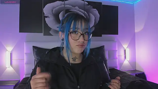 Snapshot of sofi_bakerr chatting on December 19, 2025, 11:34 am sofi bakerr online show from December 19, 2025, 11:34 am