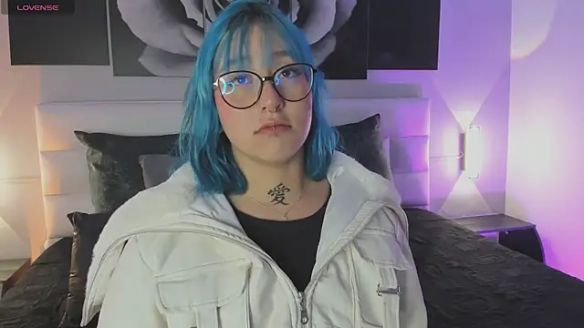 Snapshot of sofi_bakerr chatting on October 21, 2025, 11:31 am sofi bakerr online show from October 21, 2025, 11:31 am