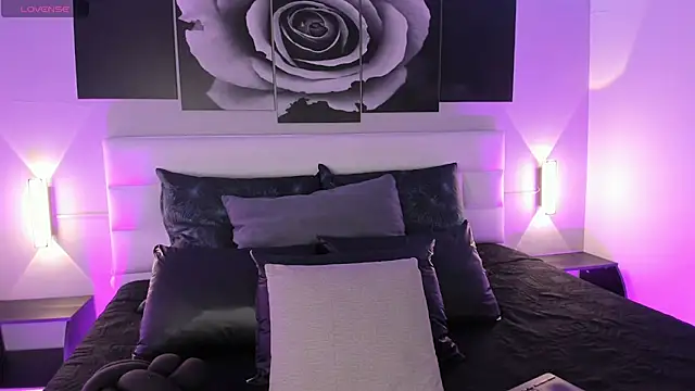 Snapshot of sofi_bakerr chatting on September 24, 2025, 11:39 am sofi bakerr online show from September 24, 2025, 11:39 am