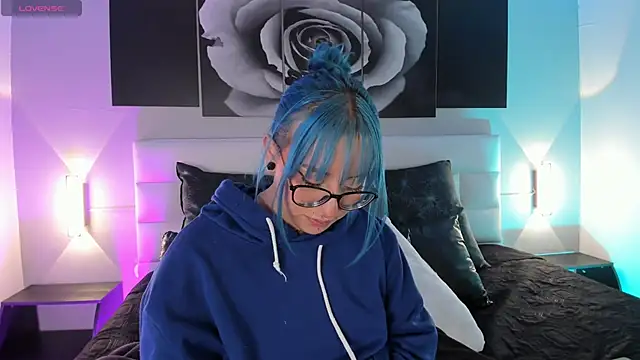 Snapshot of sofi_bakerr chatting on September 16, 2025, 11:55 am sofi bakerr online show from September 16, 2025, 11:55 am