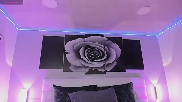 Snapshot of sofi_bakerr chatting on November 5, 2025, 11:35 am sofi bakerr online show from November 5, 2025, 11:35 am