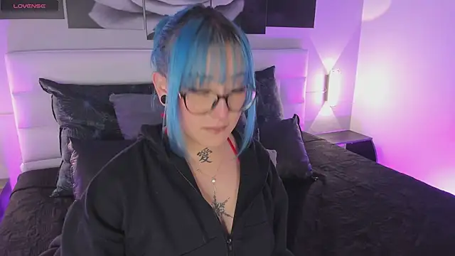 Snapshot of sofi_bakerr chatting on October 28, 2025, 11:42 am sofi bakerr online show from October 28, 2025, 11:42 am