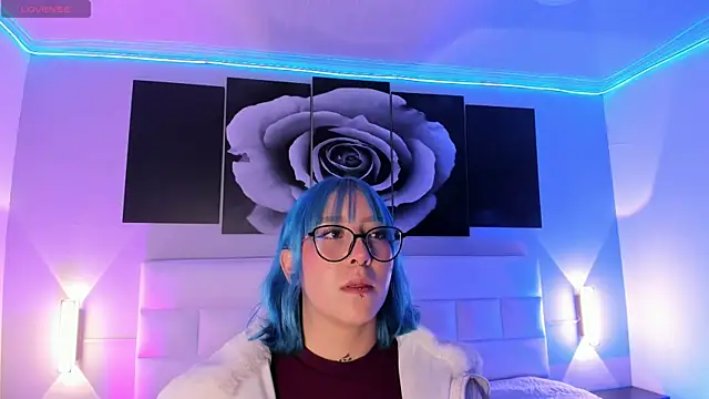 Snapshot of sofi_bakerr chatting on September 13, 2025, 11:32 am sofi bakerr online show from September 13, 2025, 11:32 am