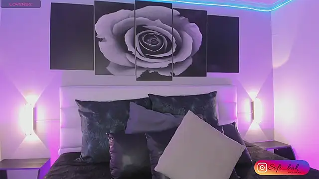 Snapshot of sofi_bakerr chatting on September 29, 2025, 11:38 am sofi bakerr online show from September 29, 2025, 11:38 am