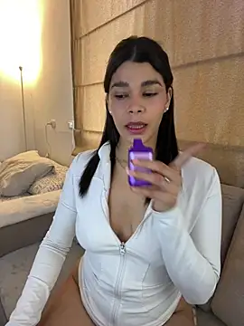 DaryRos online show from July 8, 2026, 9:04 pm