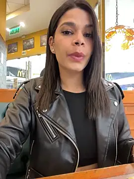 DaryRos online show from November 3, 2025, 7:28 pm