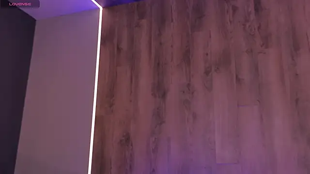 HannaConnor  online show from June 26, 2026, 11:54 pm