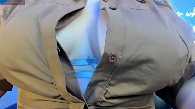 BellaRose X online show from December 15, 2025, 6:19 am