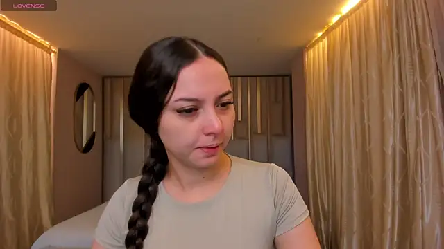 Snapshot of AliceHarper_ chatting on February 28, 2026, 11:54 am AliceHarper online show from February 28, 2026, 11:54 am