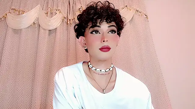 Marian LV online show from December 14, 2025, 11:54 pm