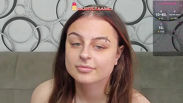 iloveyoufuckmee online show from October 3, 2025, 5:31 am