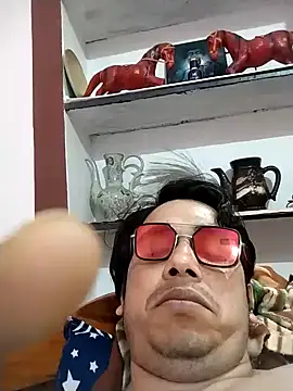 roadtucker123 online show from February 20, 2025, 4:36 pm