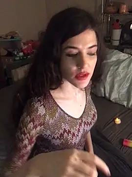 rileyyb  online show from April 17, 2026, 8:33 pm