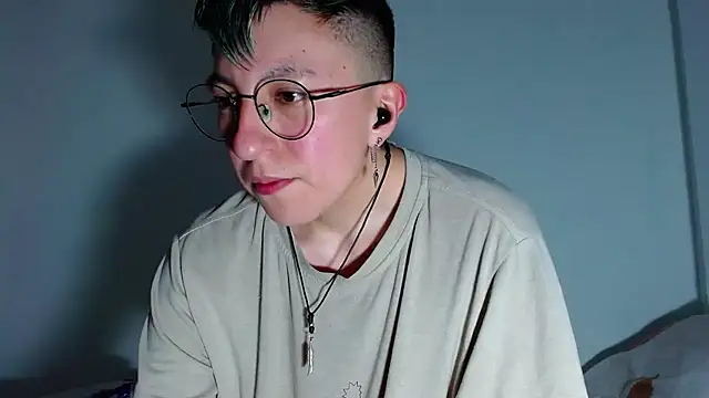 Sexyboy 666 online show from November 30, 2025, 3:40 am