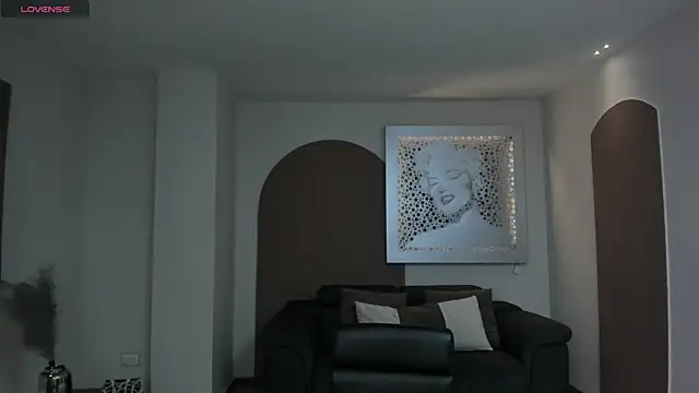 AnaisNin online show from May 21, 2026, 11:07 am