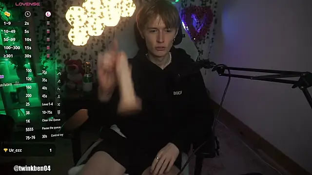 twinkben online show from September 8, 2025, 8:52 pm