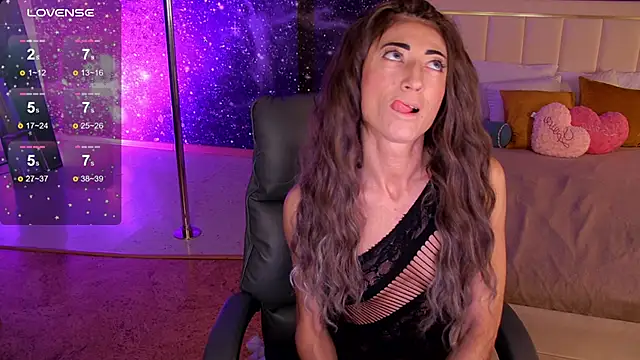  F R A U  online show from September 29, 2025, 1:12 am