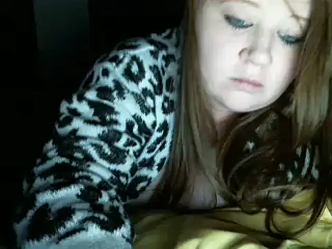 alishababy5678 online show from February 8, 2025, 1:11 am