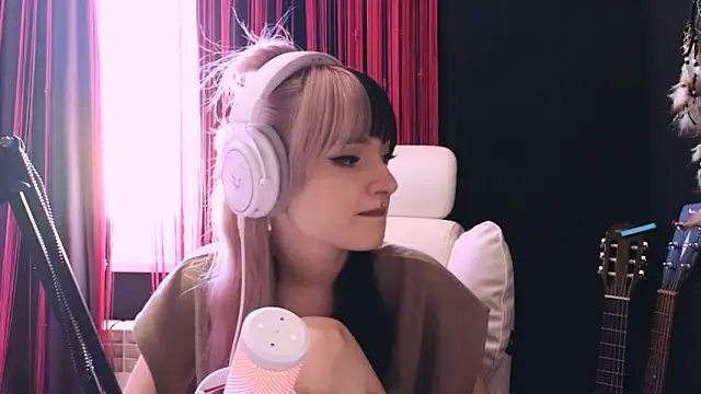 Avi Nile online show from April 2, 2026, 3:24 am