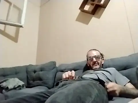 Snapshot of mebmeb24 chatting on October 6, 2025, 1:45 pm mebmeb24 online show from October 6, 2025, 1:45 pm