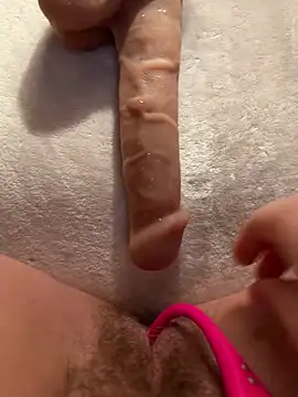 Leanaa Jolly online show from April 9, 2026, 6:58 pm