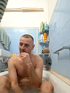 Huncutkuki online show from February 15, 2025, 6:55 pm