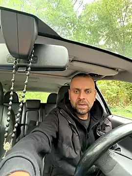 Huncutkuki online show from October 11, 2025, 1:56 pm