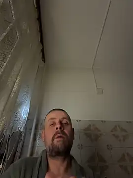 Huncutkuki online show from December 1, 2025, 11:16 pm