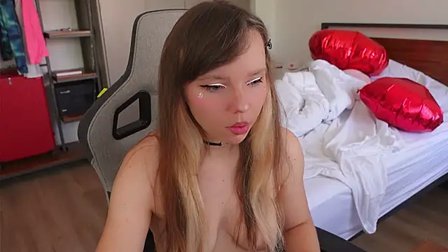 Ayra Lust online show from February 17, 2026, 7:22 pm