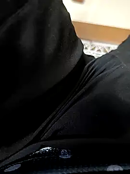 Snapshot of sat_1234 chatting on January 23, 2025, 12:25 am sat 1234 online show from January 23, 2025, 12:25 am