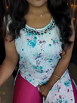 Snapshot of Tanvi-patil chatting on February 20, 2025, 7:23 am Tanvi-patil online show from February 20, 2025, 7:23 am