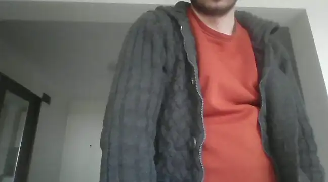 Snapshot of laynufff chatting on February 12, 2025, 2:32 pm laynufff online show from February 12, 2025, 2:32 pm