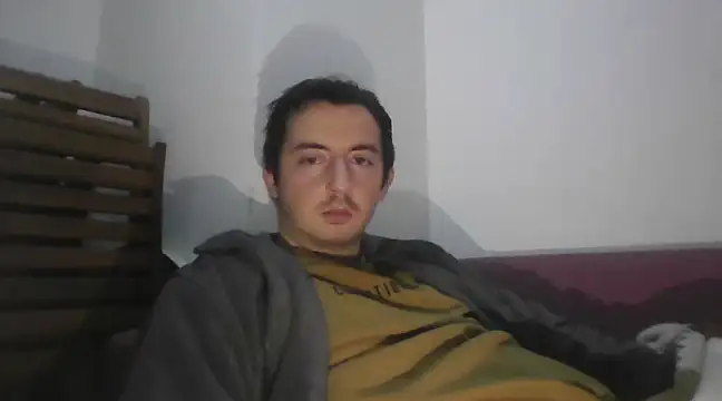 Snapshot of laynufff chatting on January 21, 2025, 3:32 pm laynufff online show from January 21, 2025, 3:32 pm