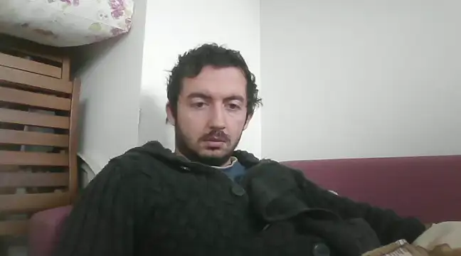Snapshot of laynufff chatting on February 7, 2025, 10:50 am laynufff online show from February 7, 2025, 10:50 am