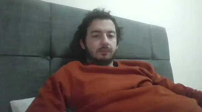 Snapshot of laynufff chatting on February 11, 2025, 7:44 am laynufff online show from February 11, 2025, 7:44 am