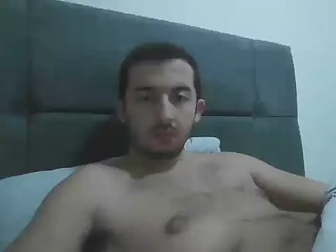 laynufff online show from December 17, 2025, 5:07 pm