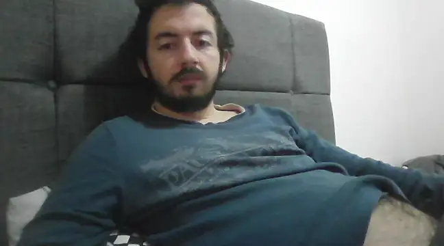 Snapshot of laynufff chatting on March 2, 2025, 6:48 am laynufff online show from March 2, 2025, 6:48 am