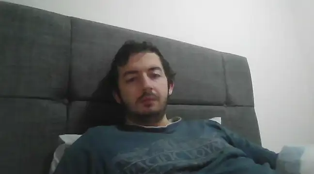 Snapshot of laynufff chatting on February 6, 2025, 6:18 am laynufff online show from February 6, 2025, 6:18 am