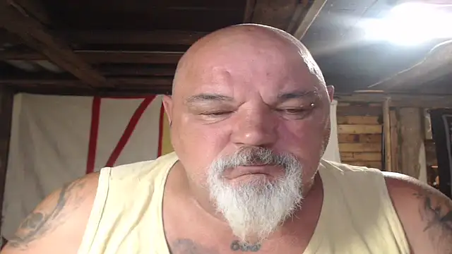 Newfiesausage1972 online show from June 29, 2026, 10:00 am